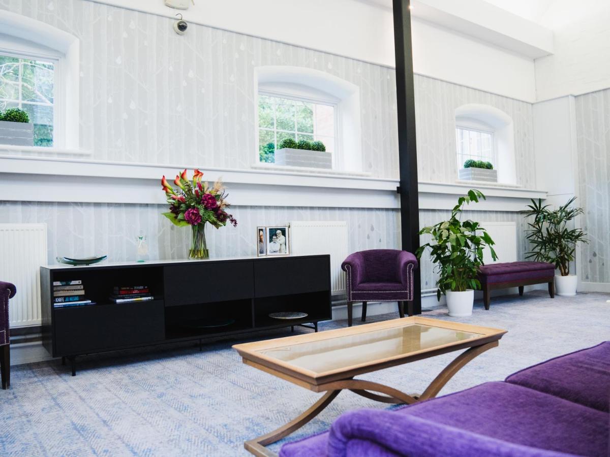 The Wood Norton - Housity