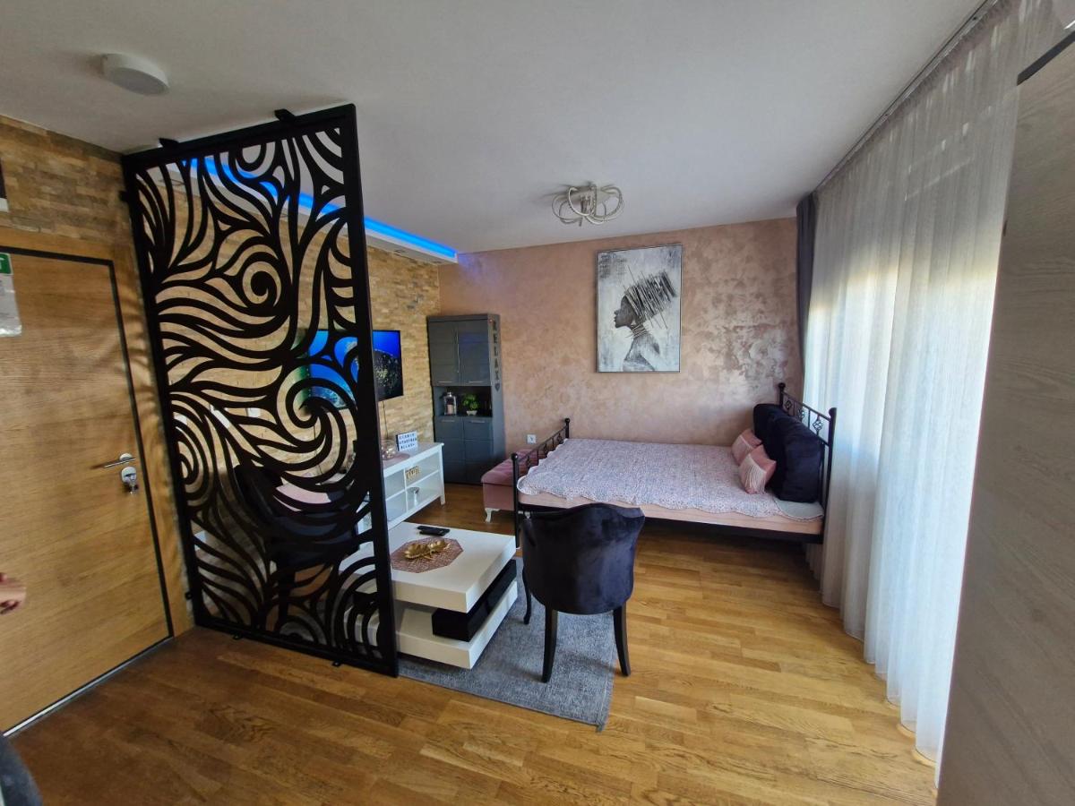 Relax studio apartman Novi Sad, Telep - Housity