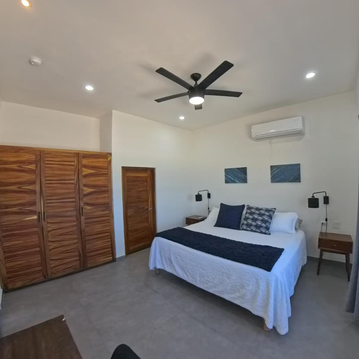Baja Joe's Hotel - Housity