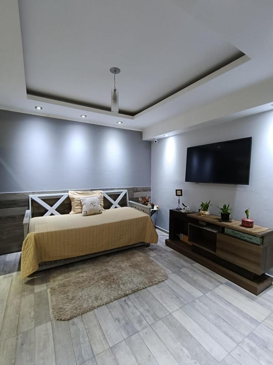 La Blanquita - Housity