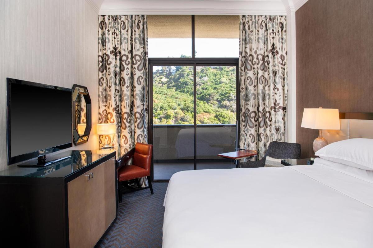 Sheraton Mission Valley San Diego Hotel - Housity