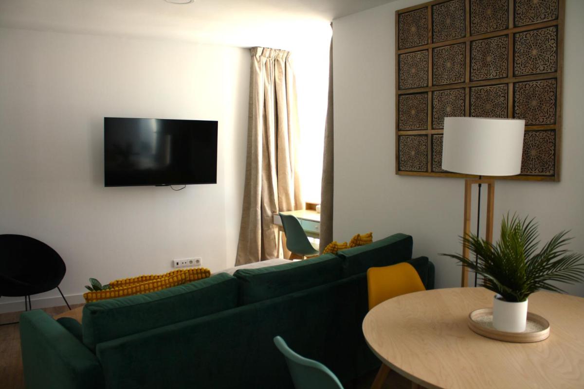 APARTAHOTEL MADRID URBAN SUITES - EDIFICIO EXCLUSIVO- 7 Apartments Boutique Full Equiped - Housity