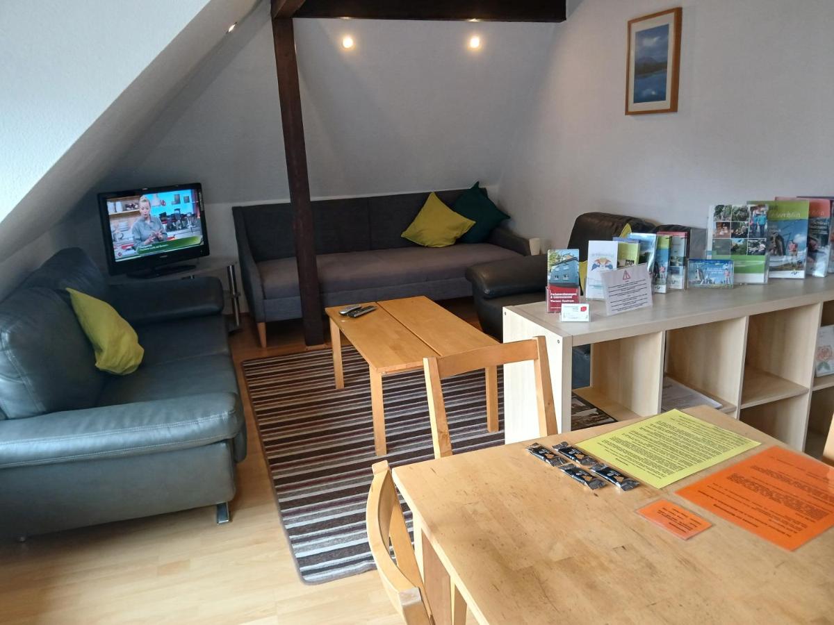 Ferienwohnungen Viersen - Housity