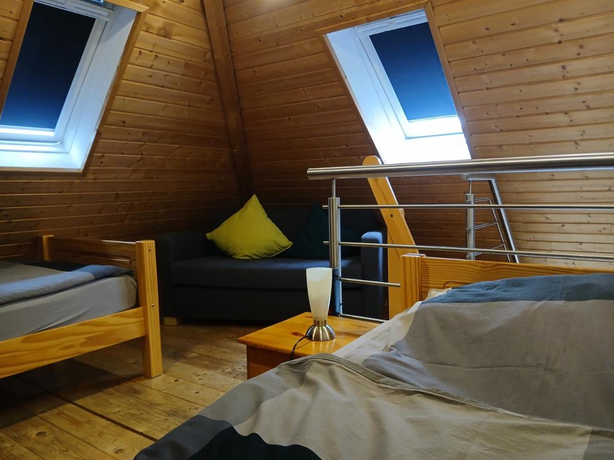 Ferienwohnungen Viersen - Housity