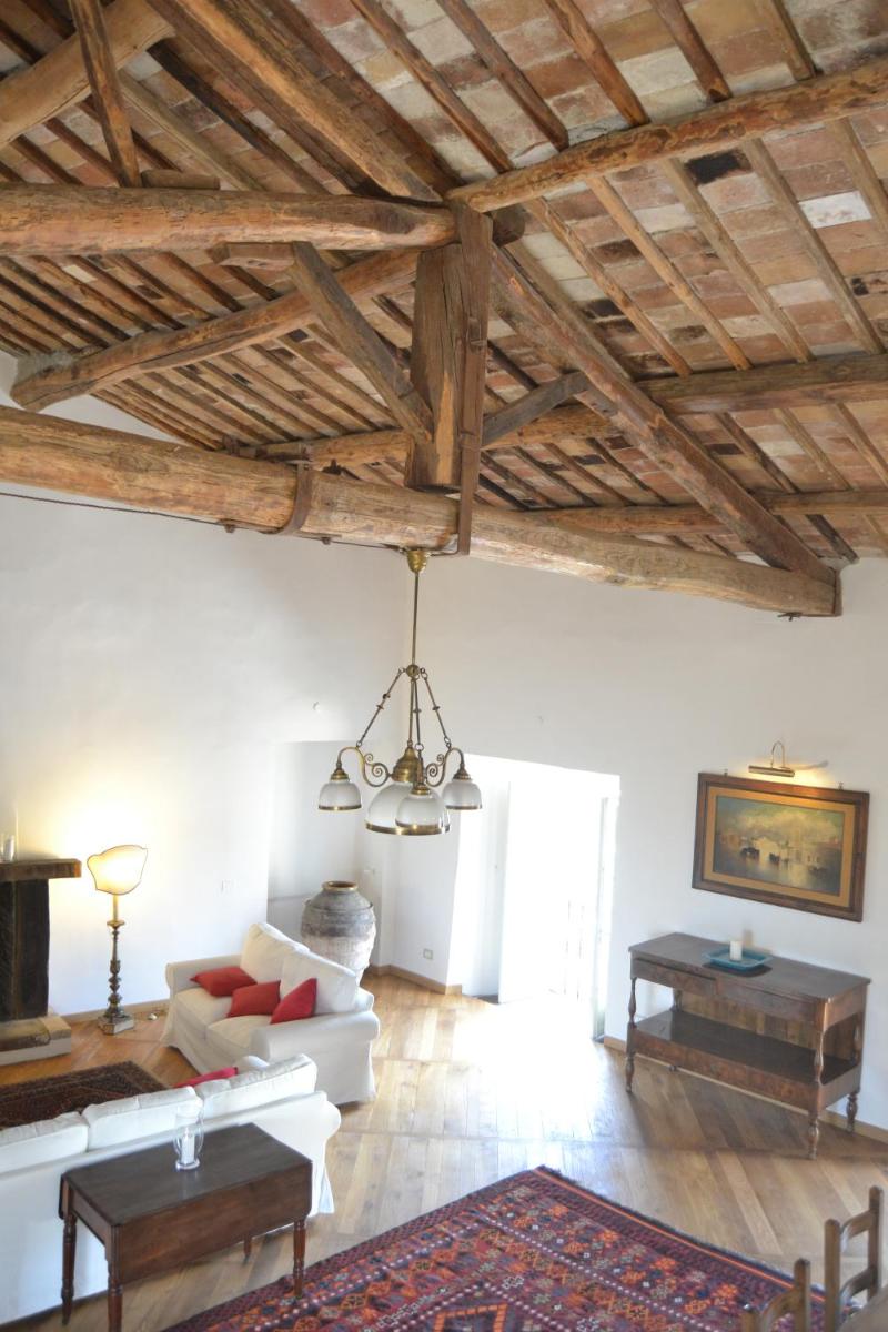La Corte Di Alice - Housity