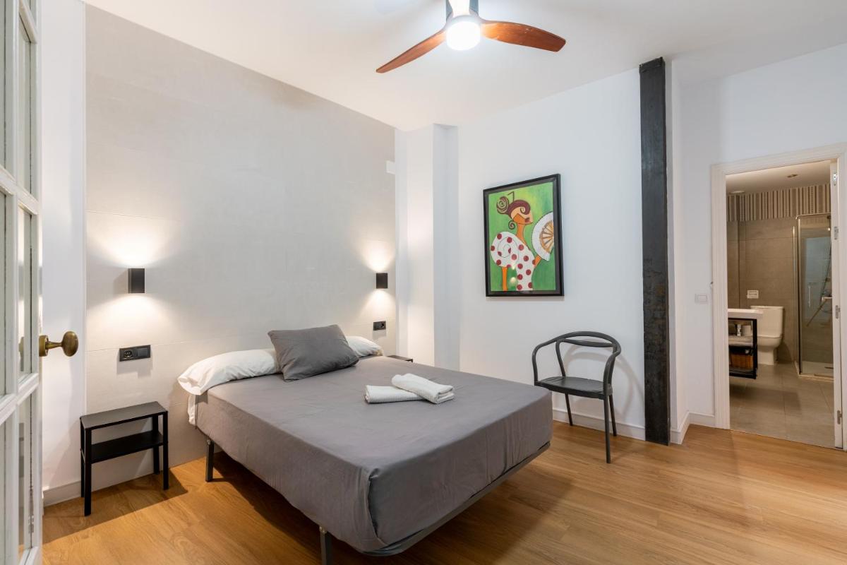 HOUSE Sevillana Parking - Housity