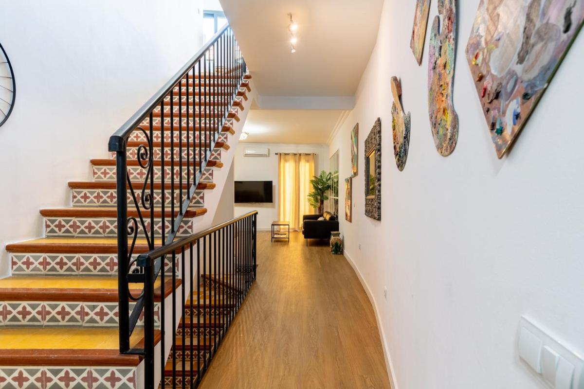 HOUSE Sevillana Parking - Housity