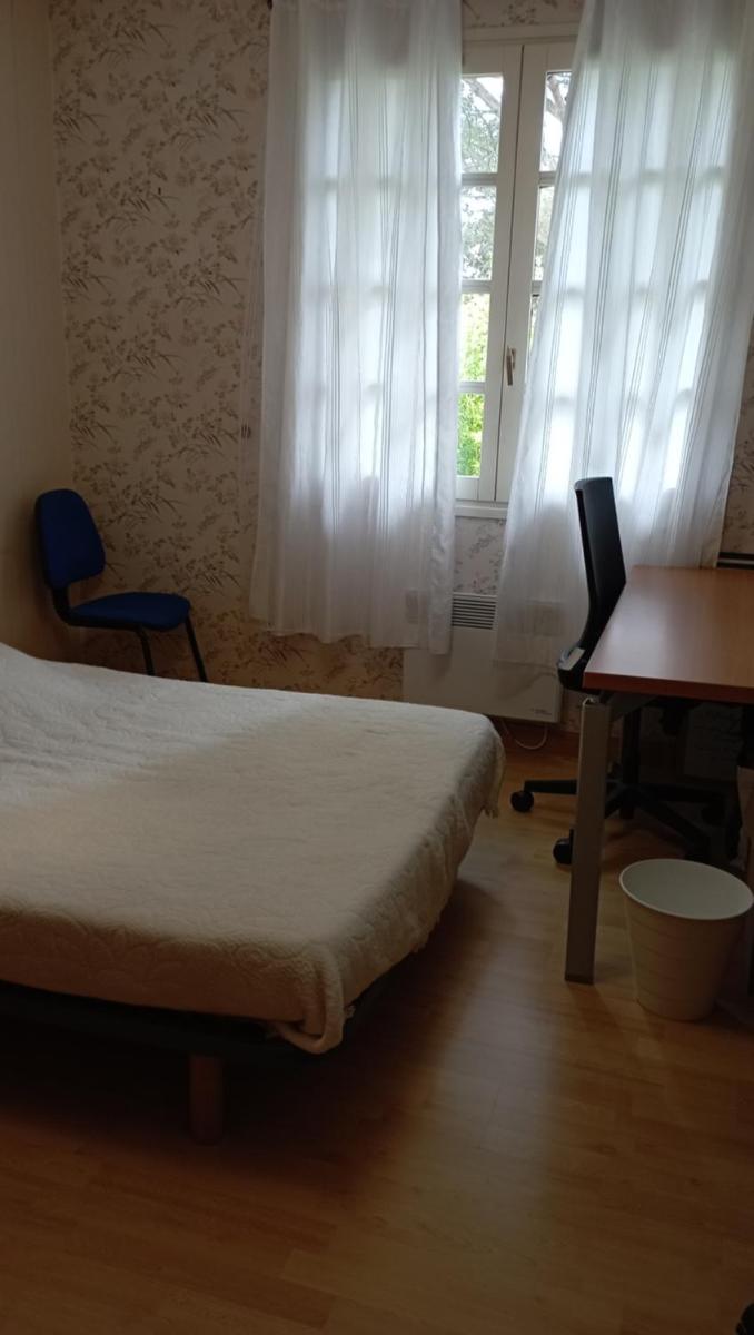 Chambre double à la campagne chez l'habitant - Housity