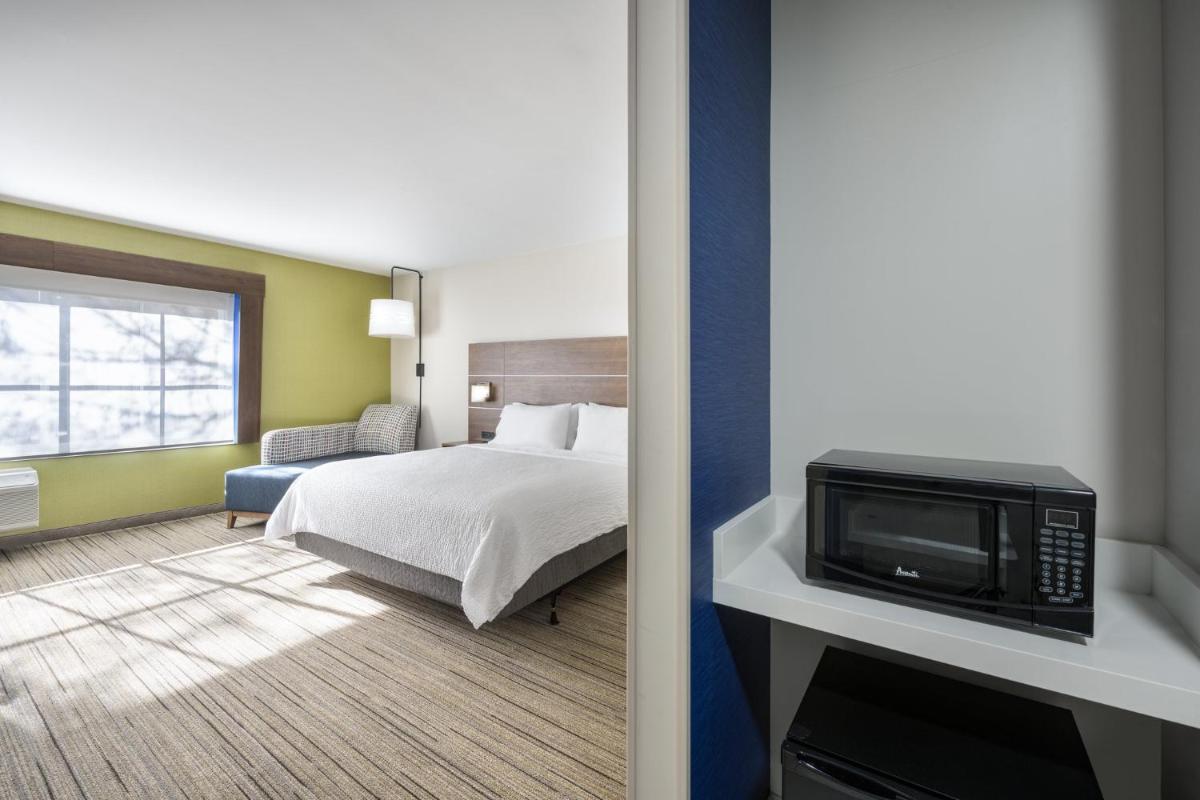 Holiday Inn Express & Suites - Gilbert - East Mesa by IHG - Housity
