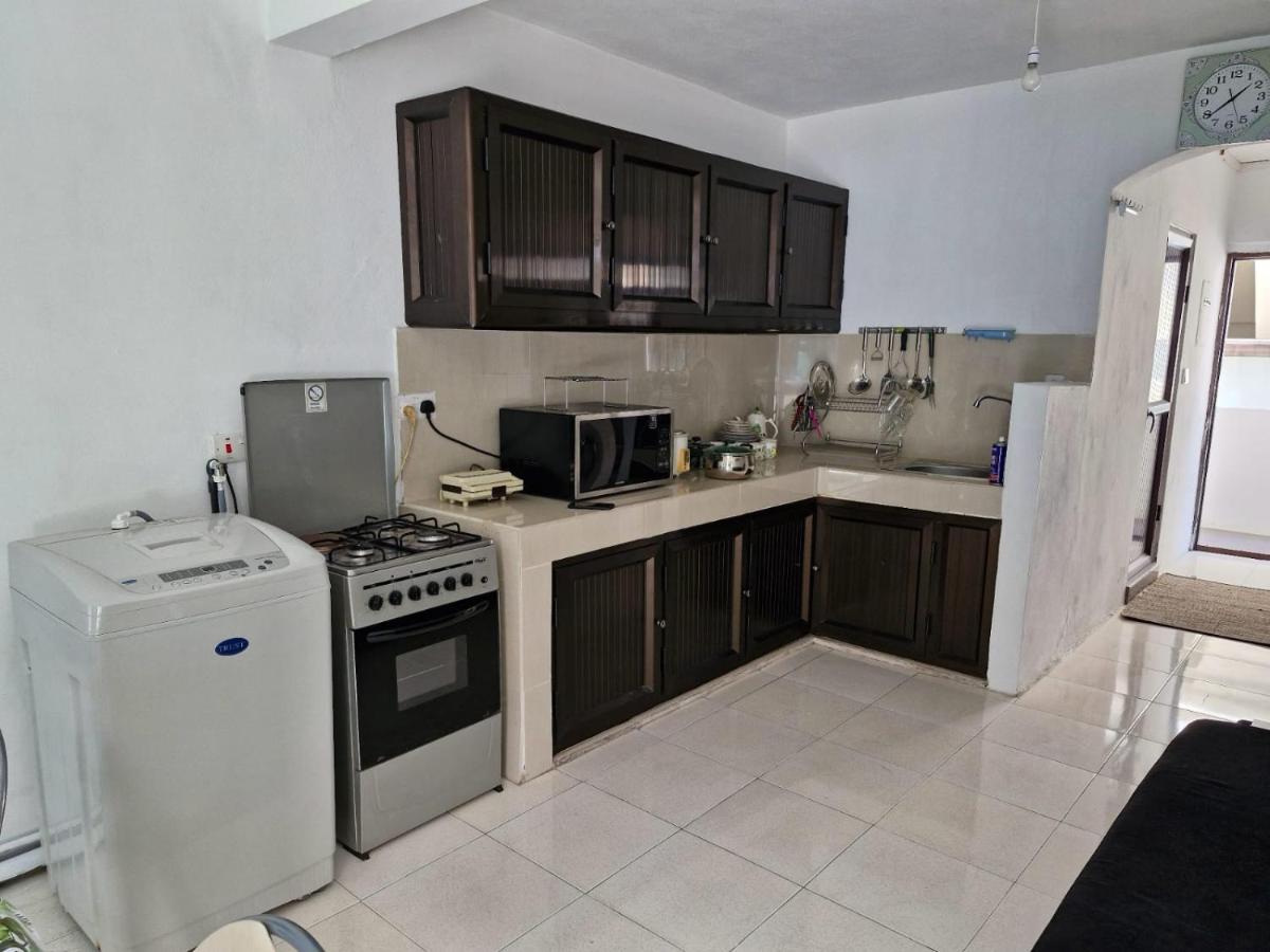 Beach front apartment - Housity