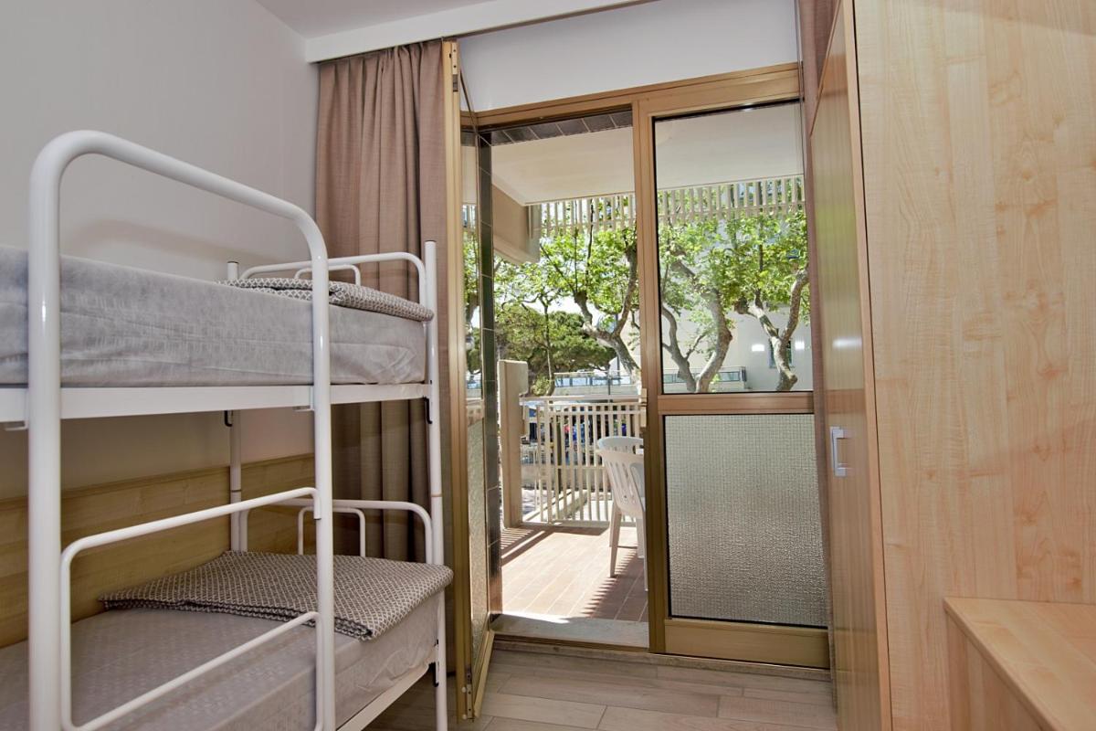 Residence Spiaggia - Housity