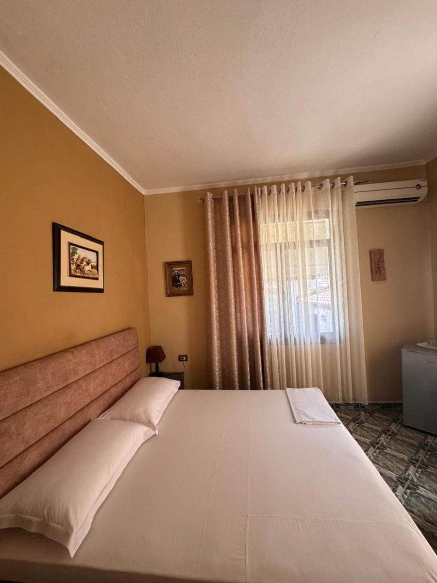 Twins Villa Mangalem - Housity