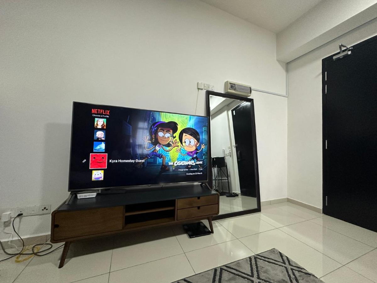 Kyra Homestay Centrus SOHO Cyberjaya *wifi and pool* - Housity