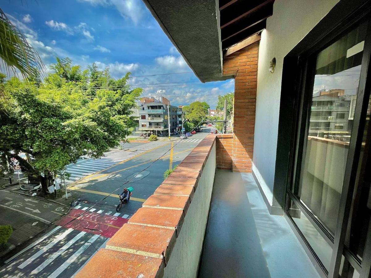 Apartments In La Seventy - Housity