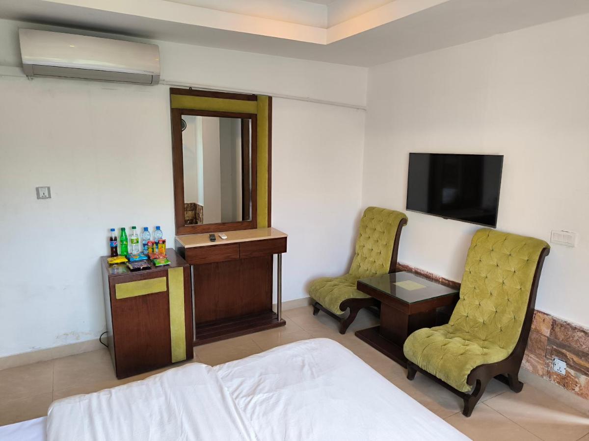 Intellectual Inn - Spring North Ph7 Bahria Town - Housity