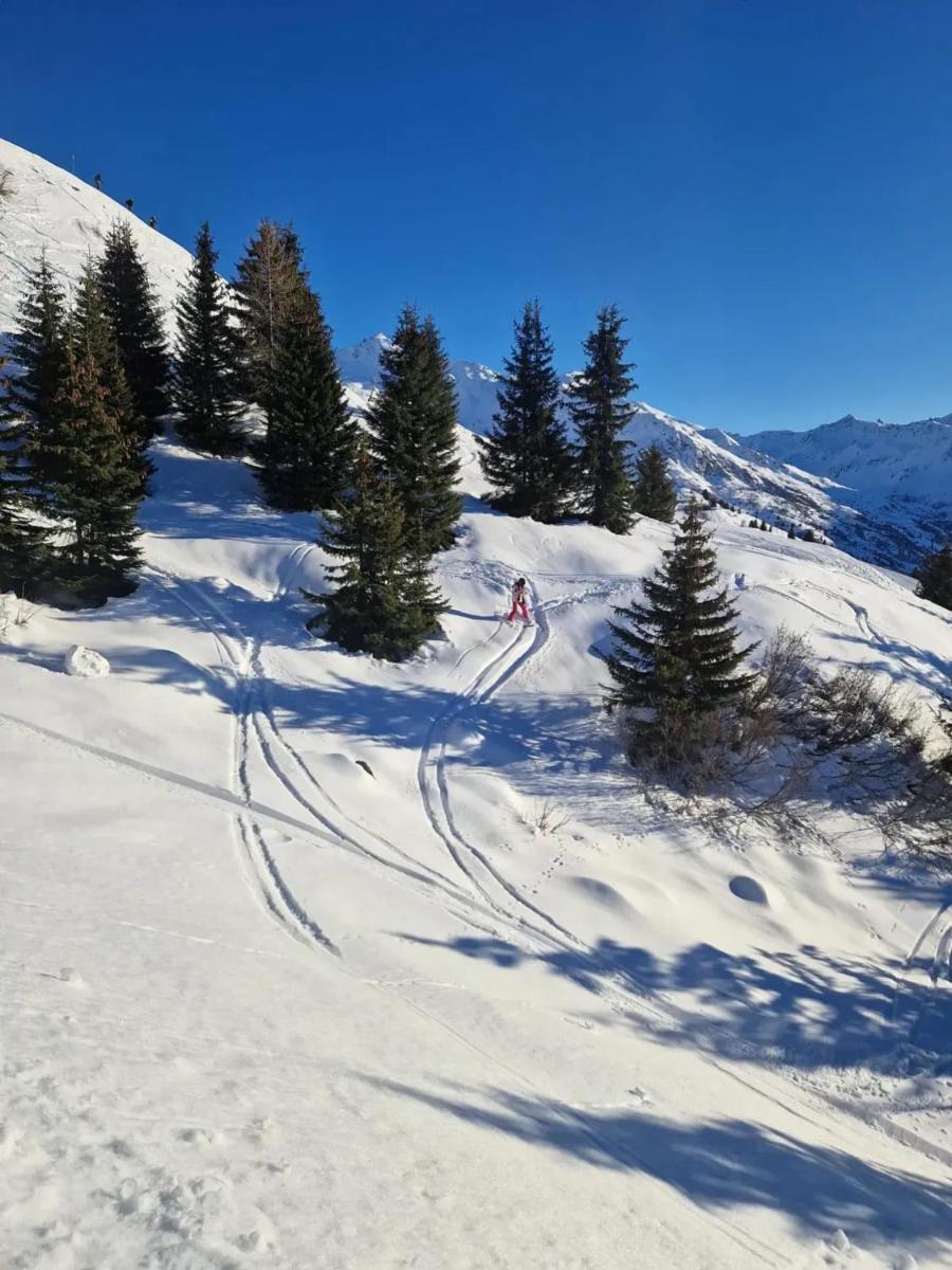 Appartement cosy à Valmeinier avec vue montagne et piscine - Housity