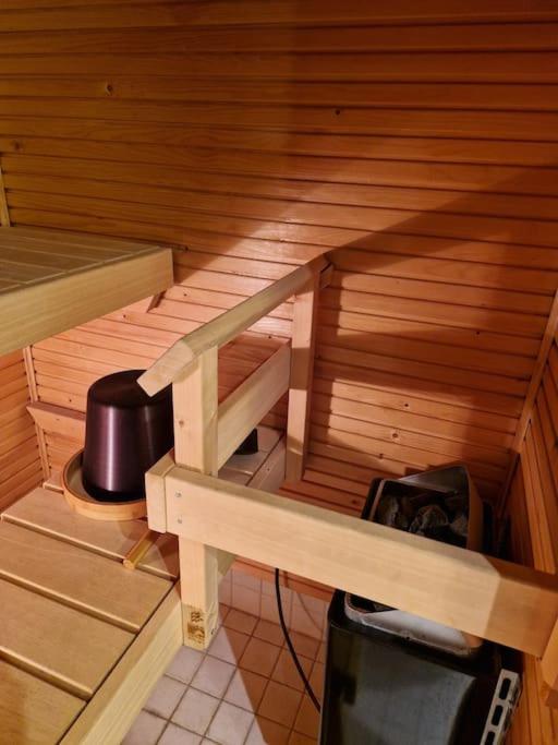 Saunallinen yksiö Raision keskustassa - Housity