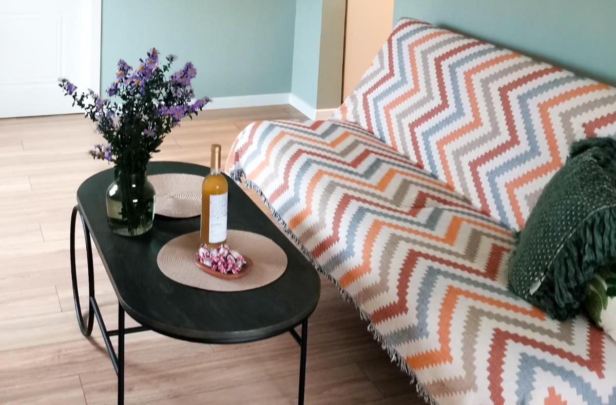 Idealuri Apartment, 10 min from the city center - Housity
