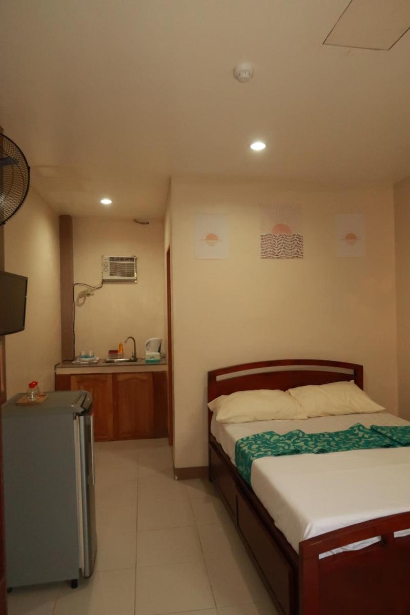 Jo-Cris Apartelle - Housity