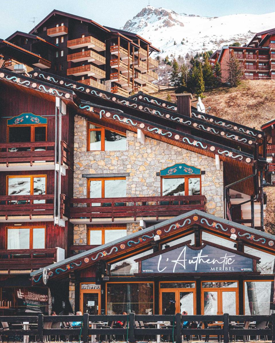 Vue générale sur la montagne ou vue sur la montagne depuis l'hôtel