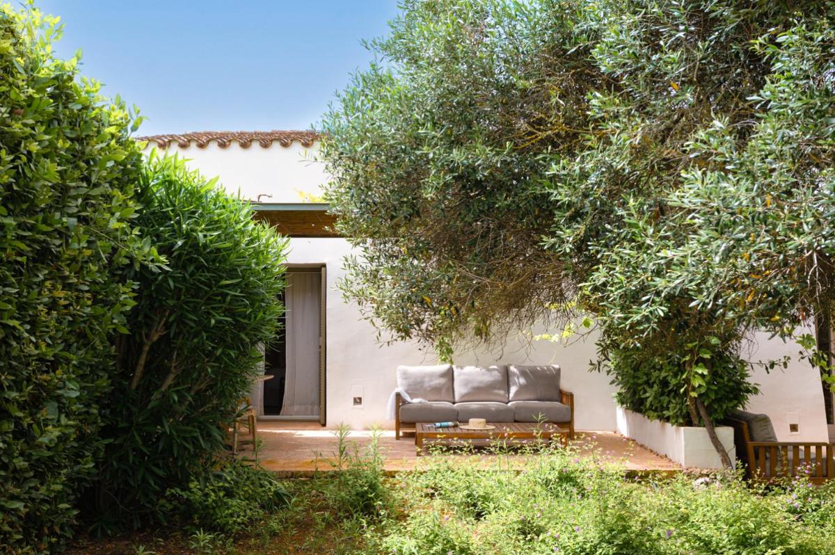 Jardín al aire libre en Torralbenc, a Small Luxury Hotel of the World