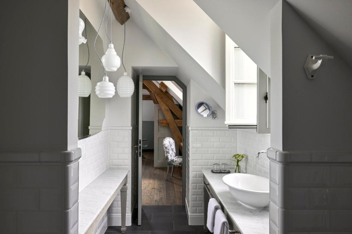 Salle de bains dans l'établissement COMO Le Montrachet