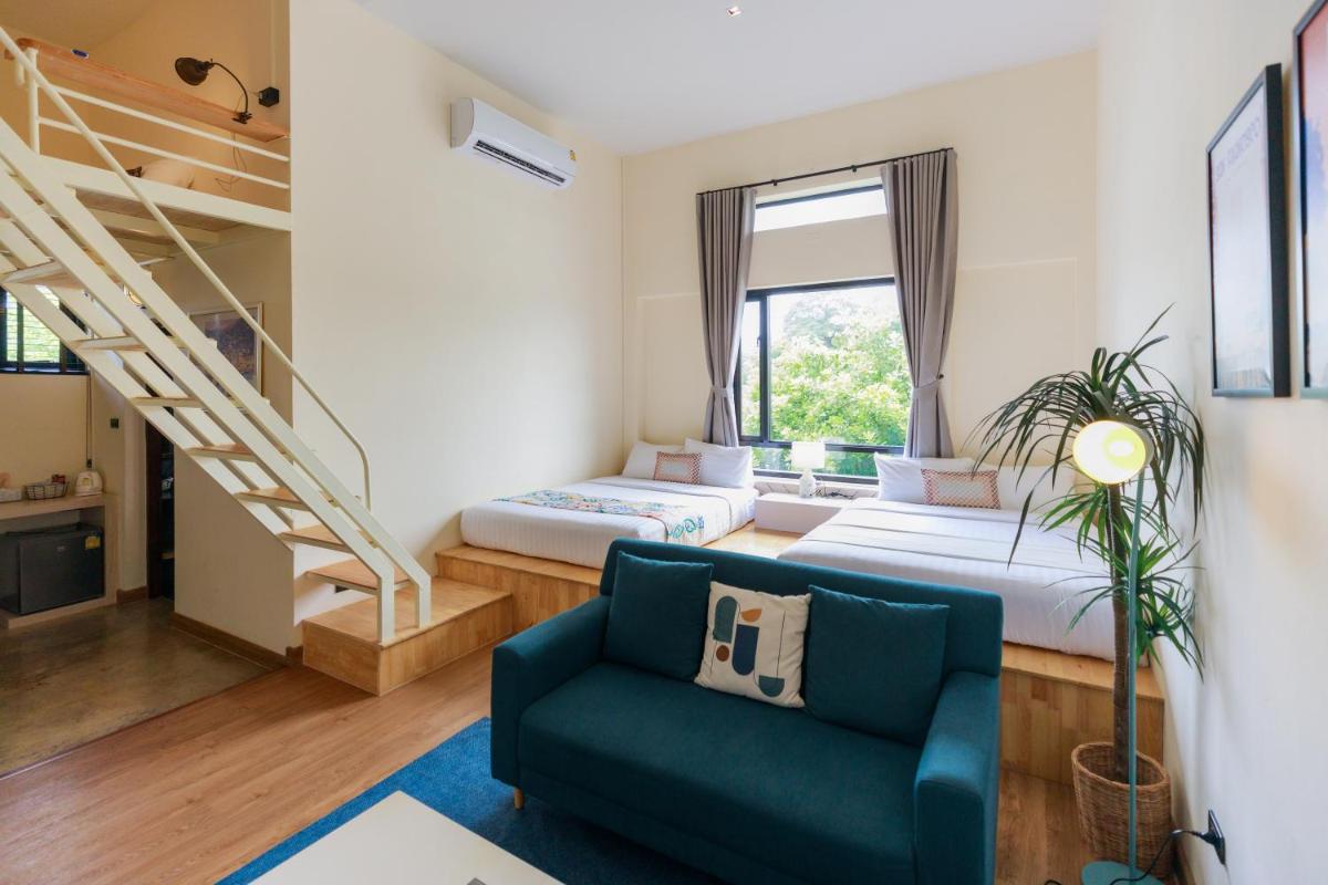 Junior Family Room by 233Poshtel - Housity