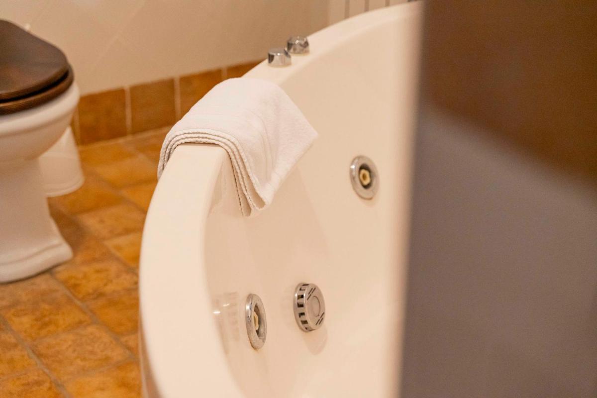 Agriturismo B&B La Sterpina - Housity