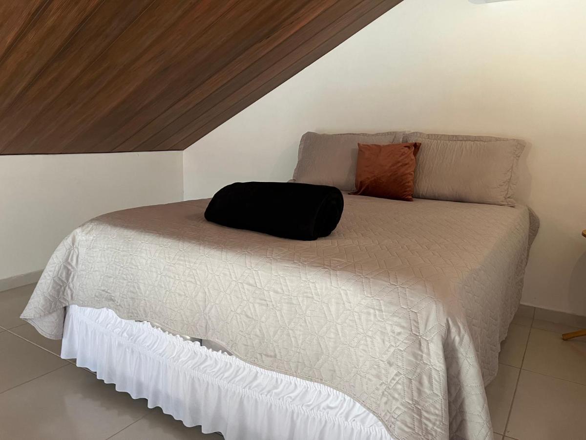 Villa Suíça, Chalé Mezanino - Housity