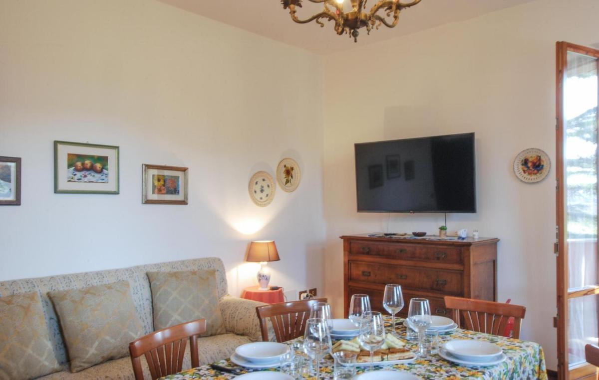 Cozy Home In Cappone Di Vallefoglia - Housity