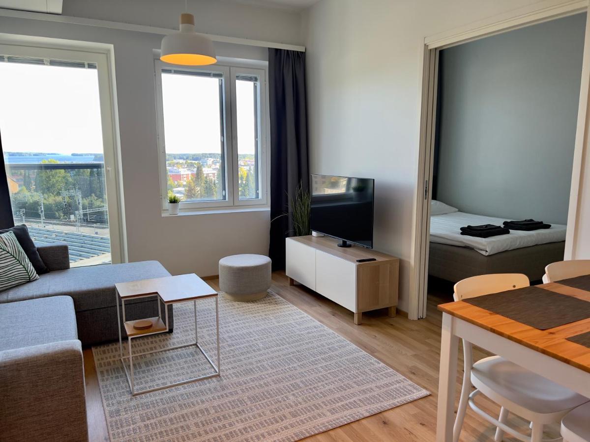 Suitetrails - City Apartment with lake view and free parking