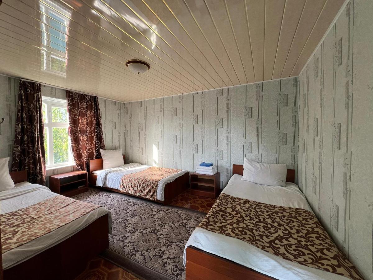 Happy Family Guest House - Housity