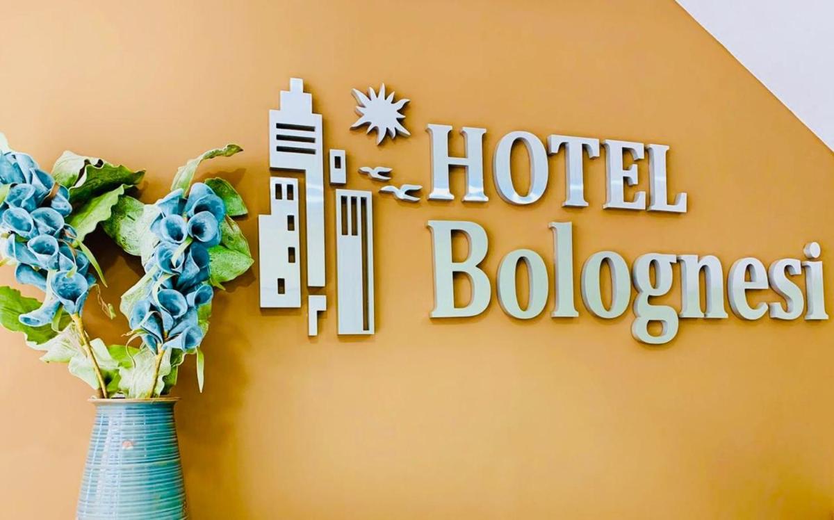 Hotel Bolognesi Tumbes - Housity
