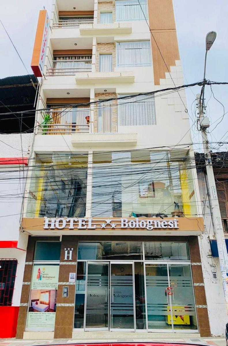 Hotel Bolognesi Tumbes - Housity