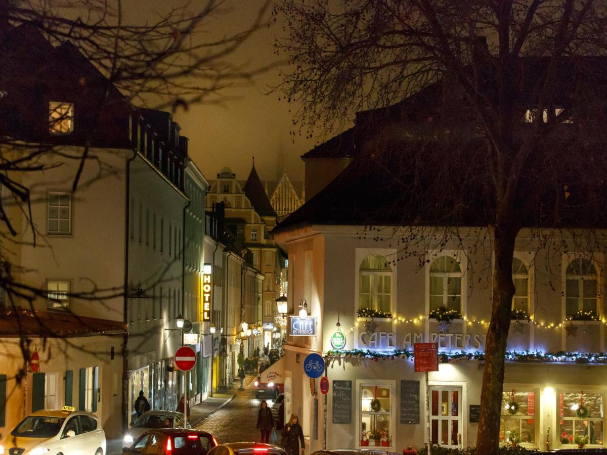 Hotel am Peterstor - Housity