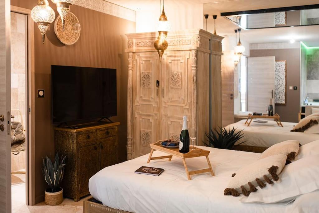 Love Room 1001 nuits & Balnéo - Housity