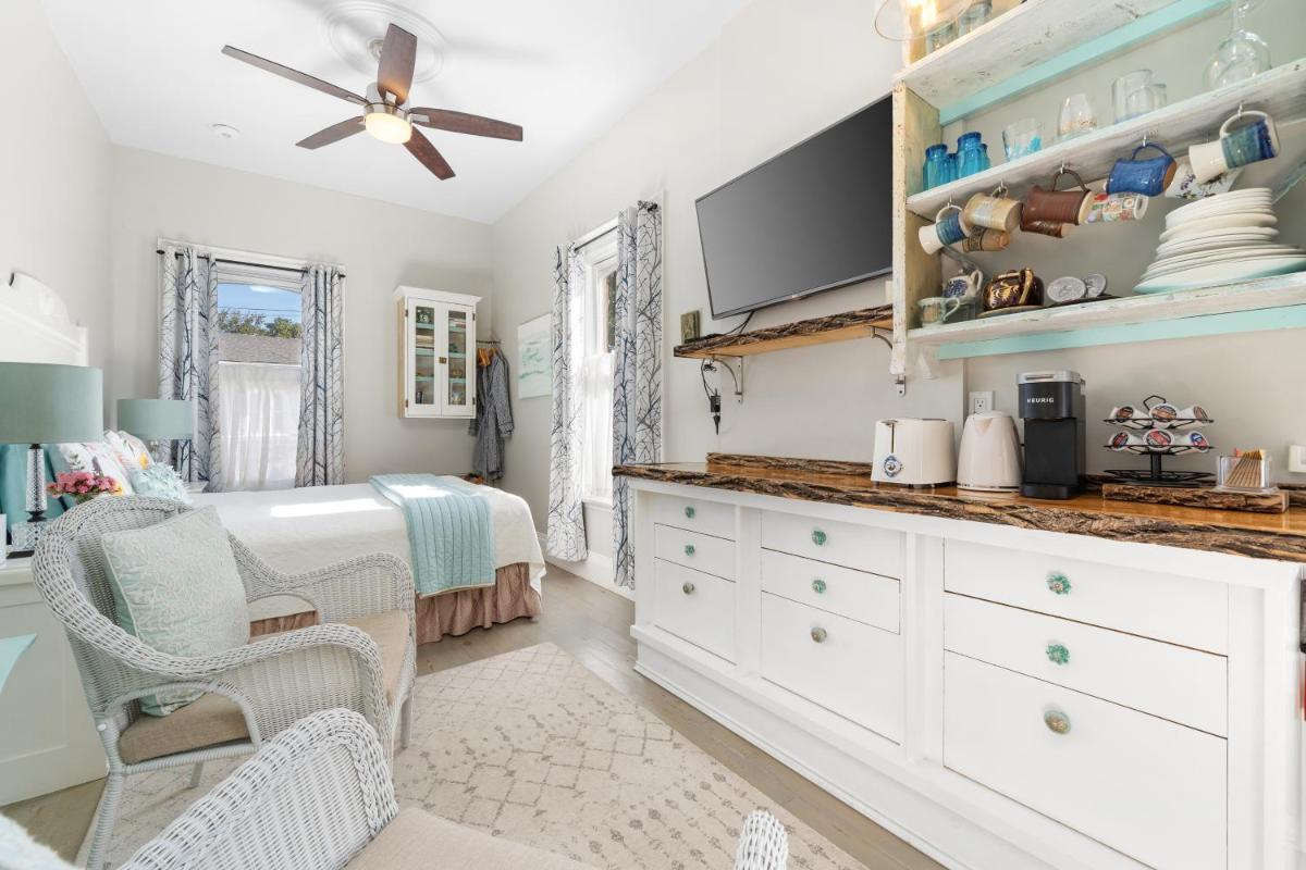 The 1885 Suites - Housity