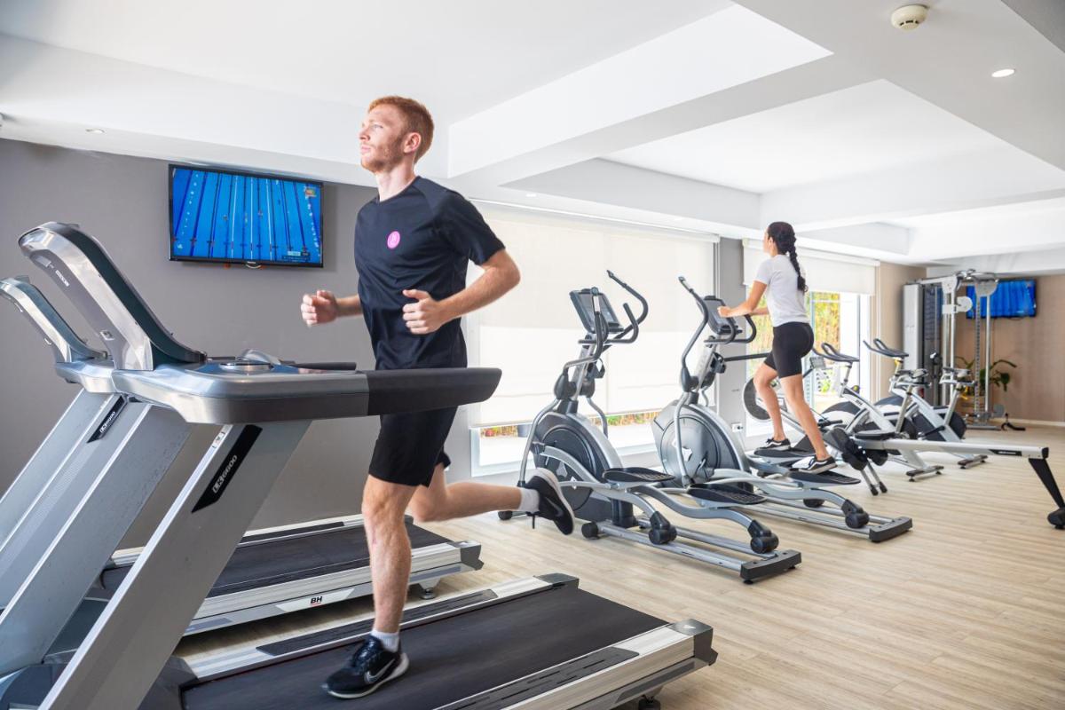 Gimnasio o instalaciones de fitness de JS Palma Stay - Adults Only
