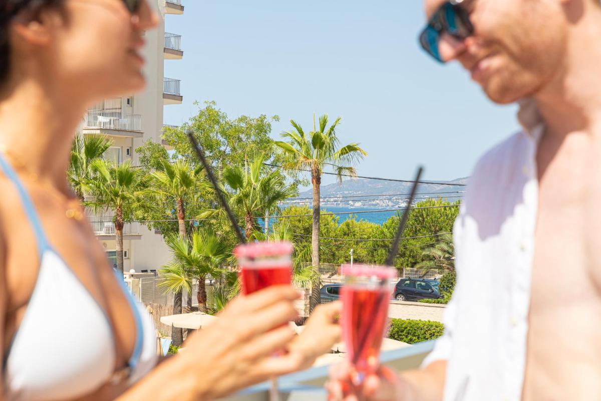 Bebidas en JS Palma Stay - Adults Only