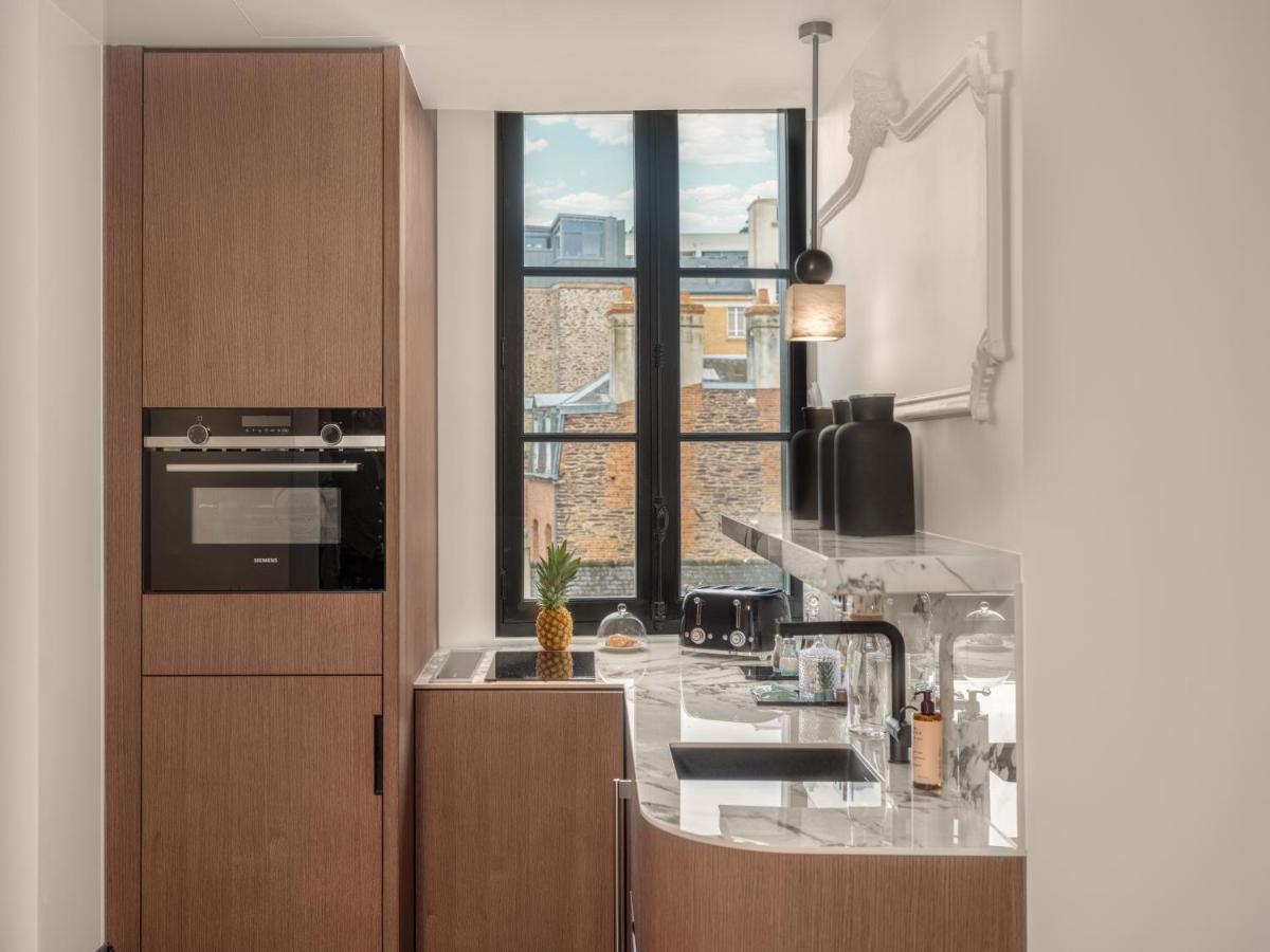 Cuisine ou kitchenette dans l'établissement Balthazar Hotel & Spa Rennes - MGallery Collection