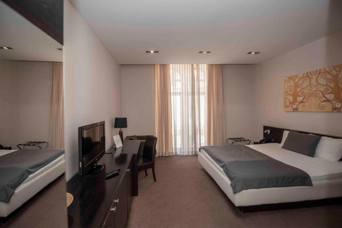 Hotel Platani - Housity
