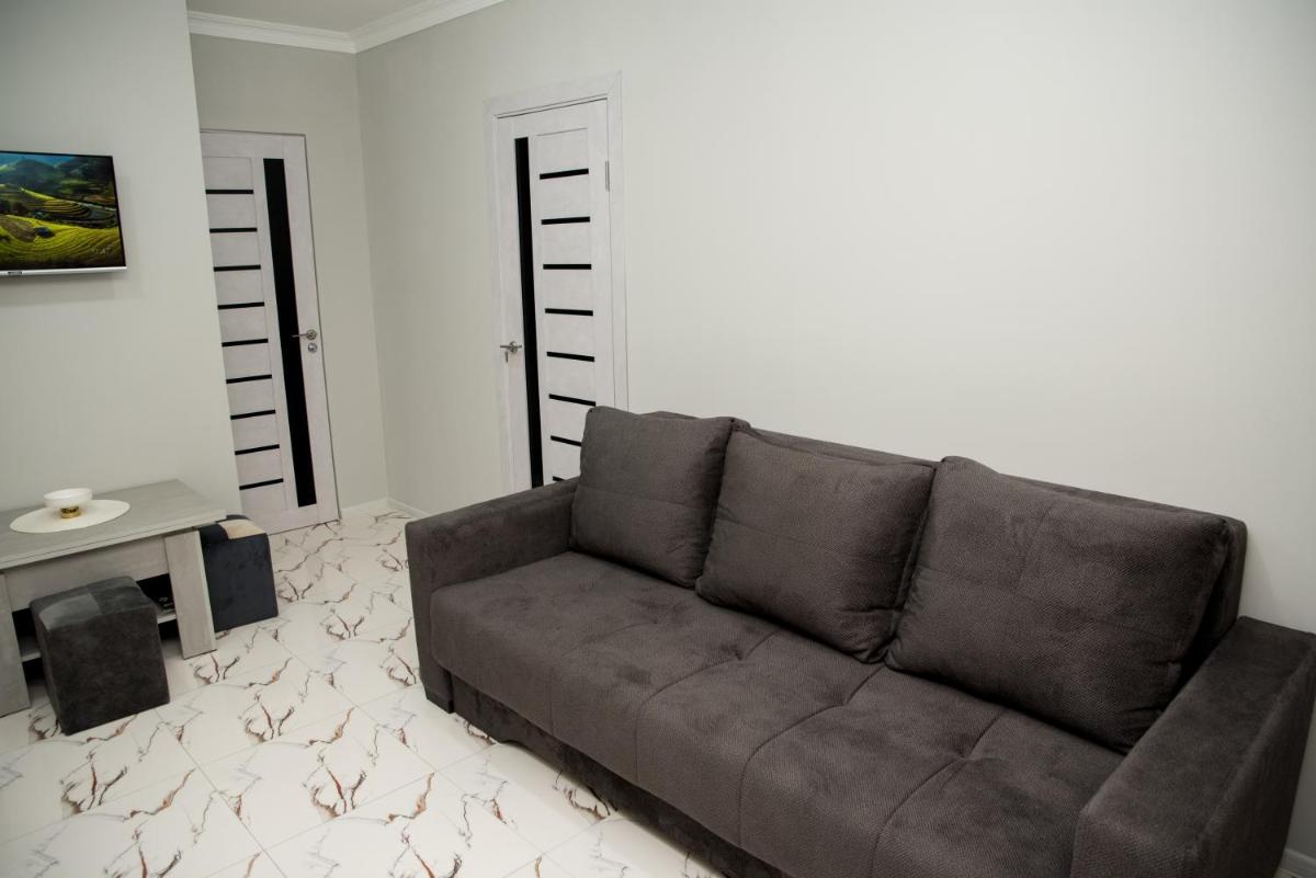 EKA House - Housity