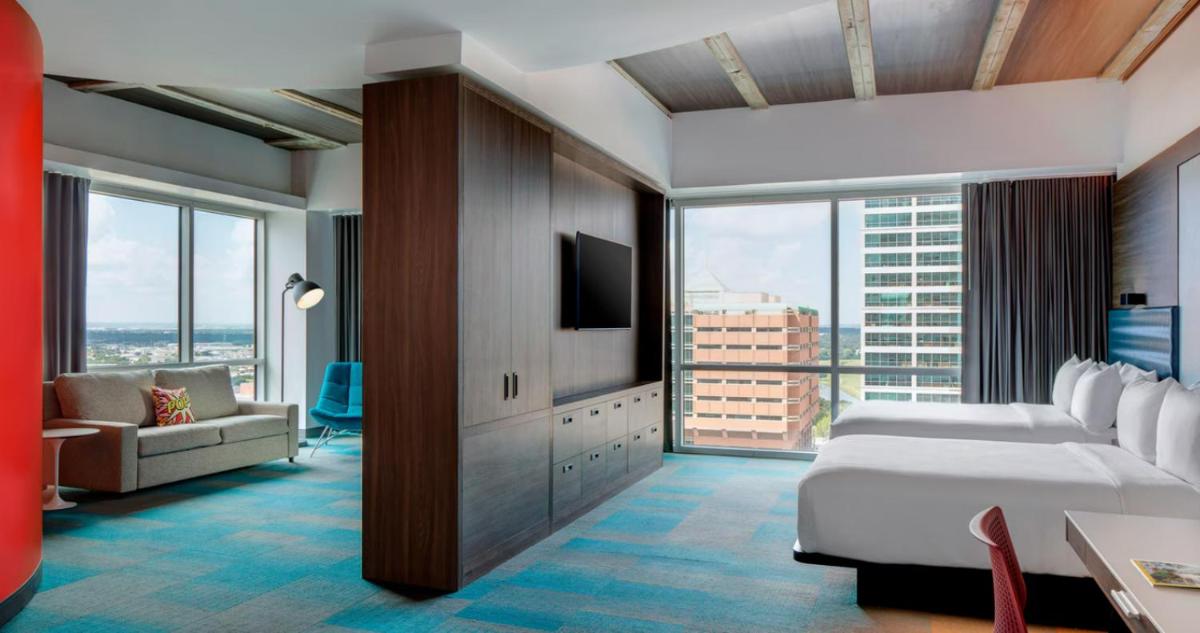 Aloft Fort Worth Downtown - Housity