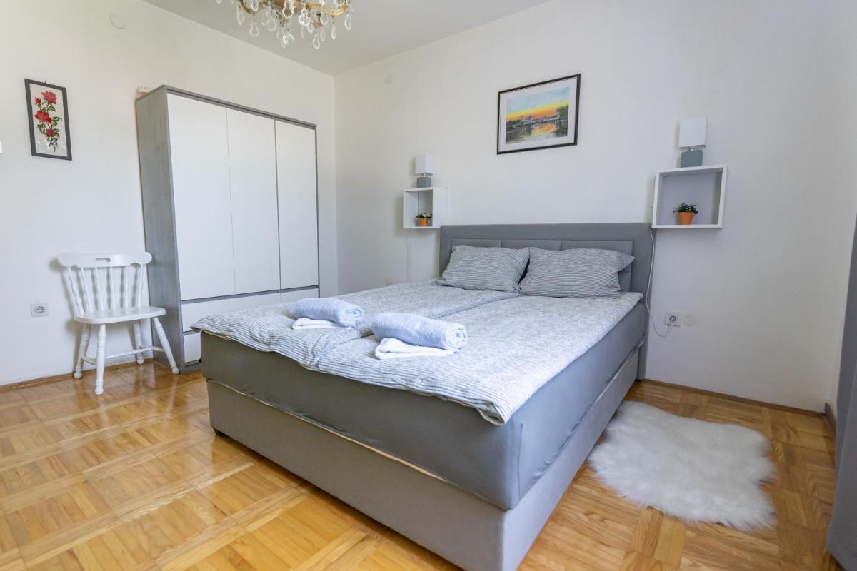 Apartman Marta i soba Maja - Housity