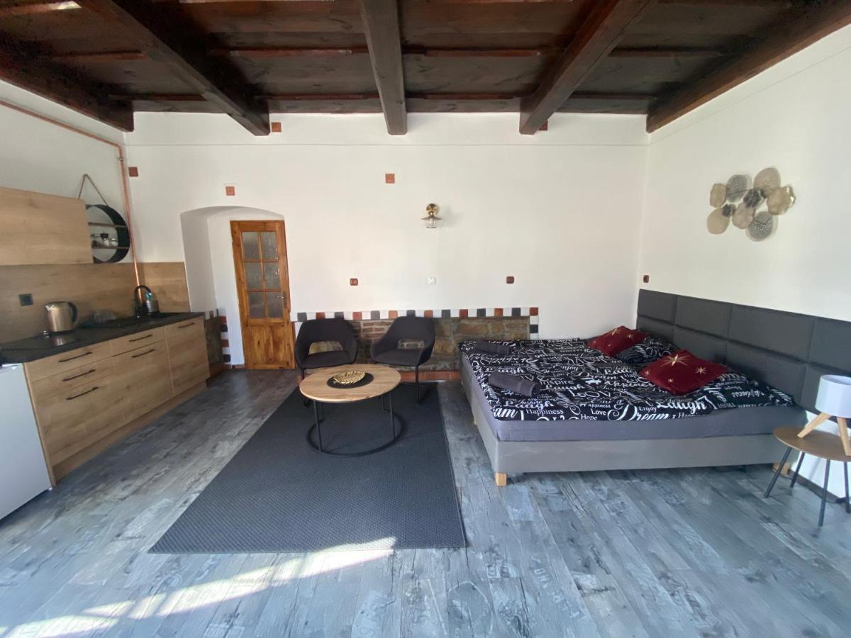 Vila Lucia - Apartmán 2 - Housity