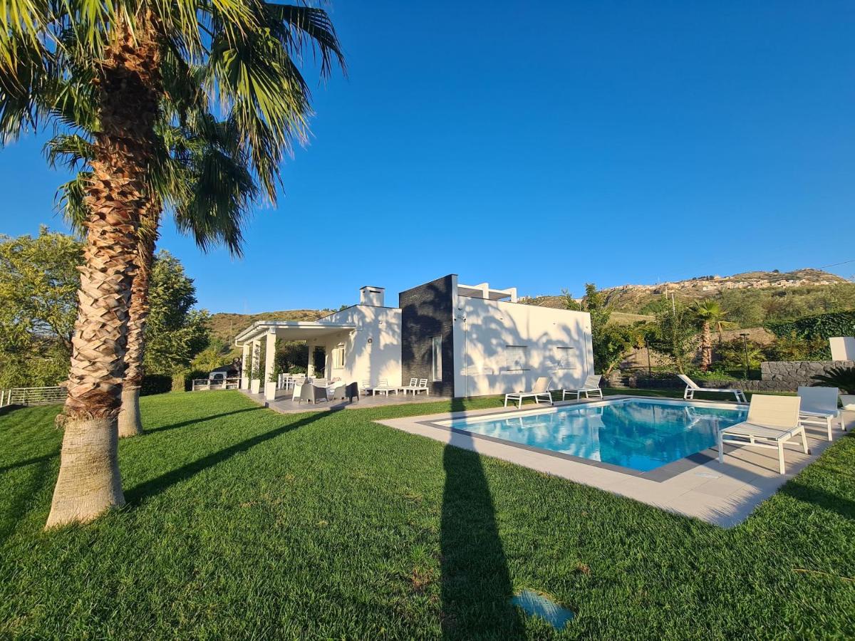 Villa con piscina - Housity
