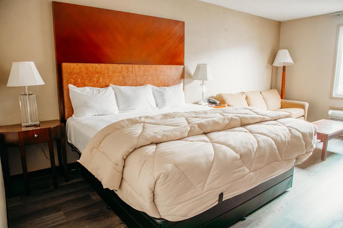 Country Garden & Suites - Housity