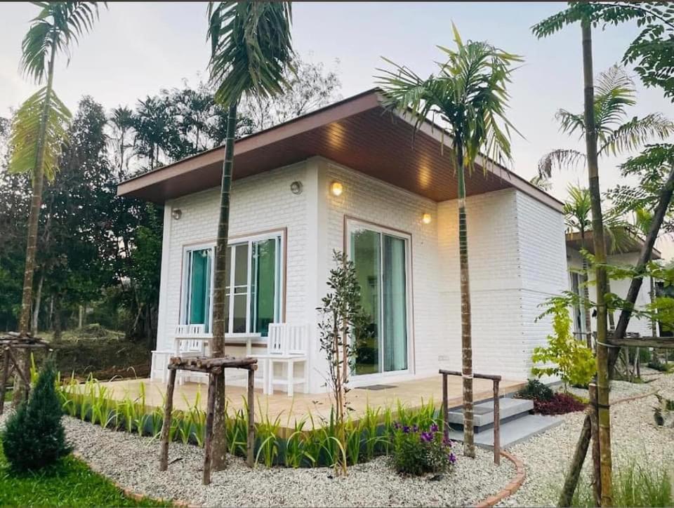HomDoiIntr Farmstay ฮ่อมดอยอินทร์ ฟาร์มสเตย์ - Housity
