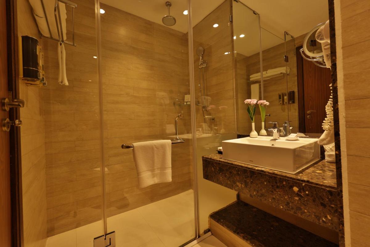 Fragrant Nature Munnar - A Five Star Classified Hotel - Hizvo