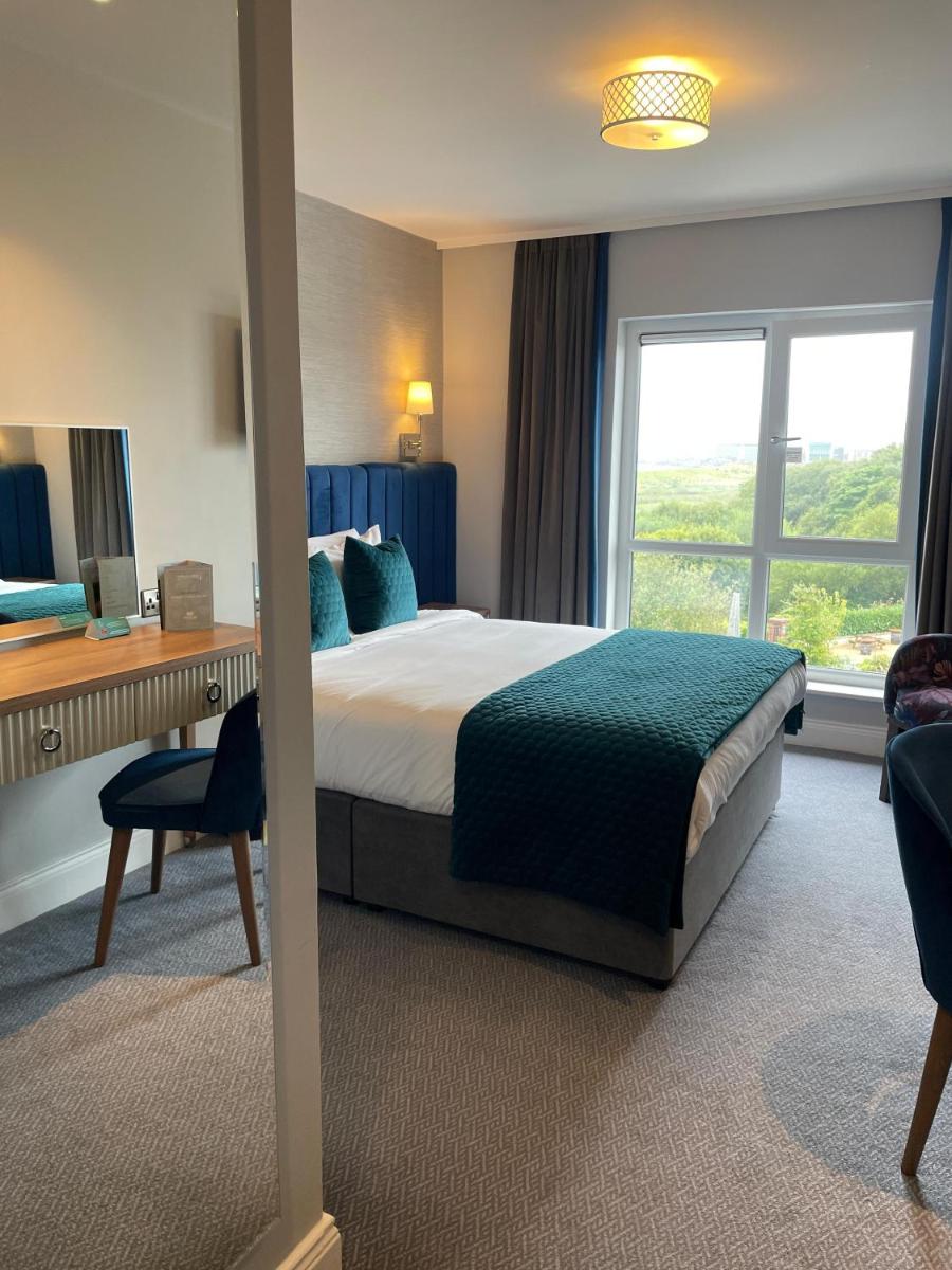 Arklow Bay Hotel - Housity